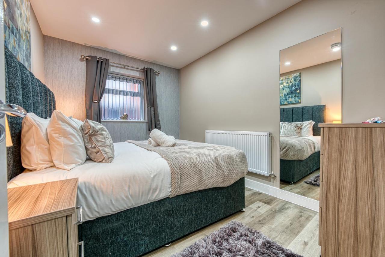 Stylish House - B'Ham Airport And Nec, Jlr Solihull, Business & Leisure Stays - Aspen House Zimmer foto